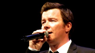 Rick Astley’s First Single in 17 Years – Lights Out